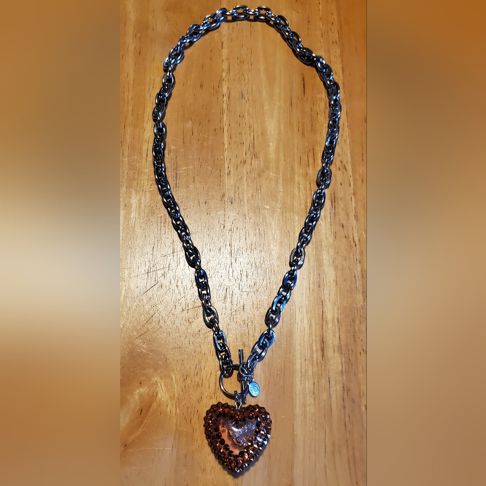 Tarina Tarantino Vintage CLASSIC HEART TOGGLE NECKLACE